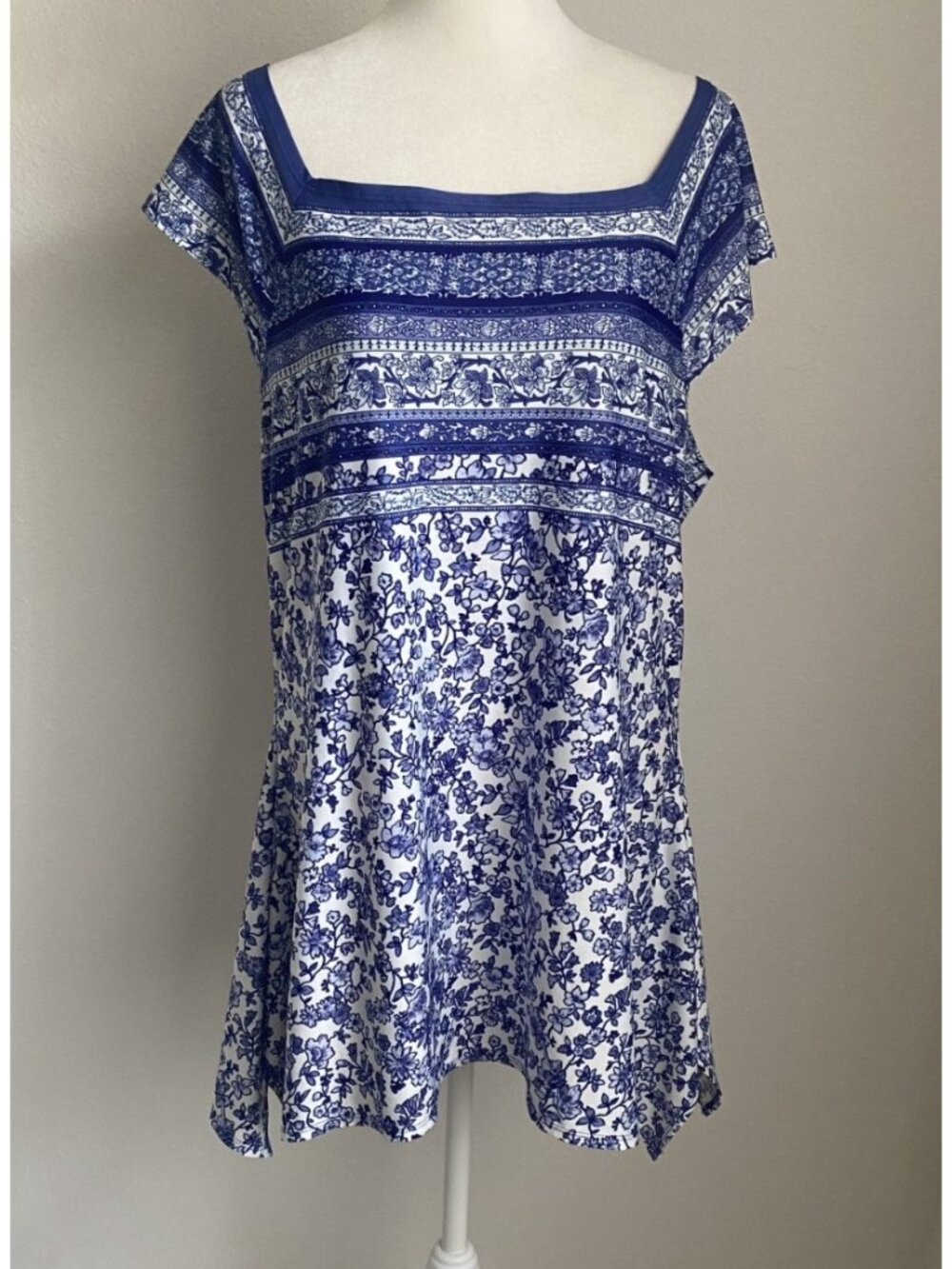 PerSeption Concept Women's XL Blue Oriental Floral Pattern Floral Short Sleeve